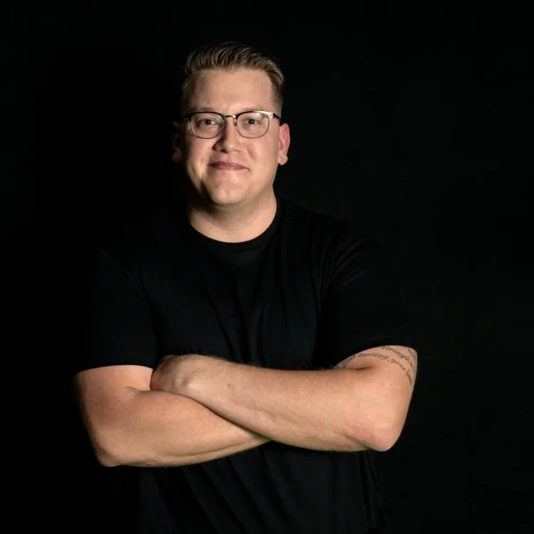 Headshot of Seth Wilson, Account Director
